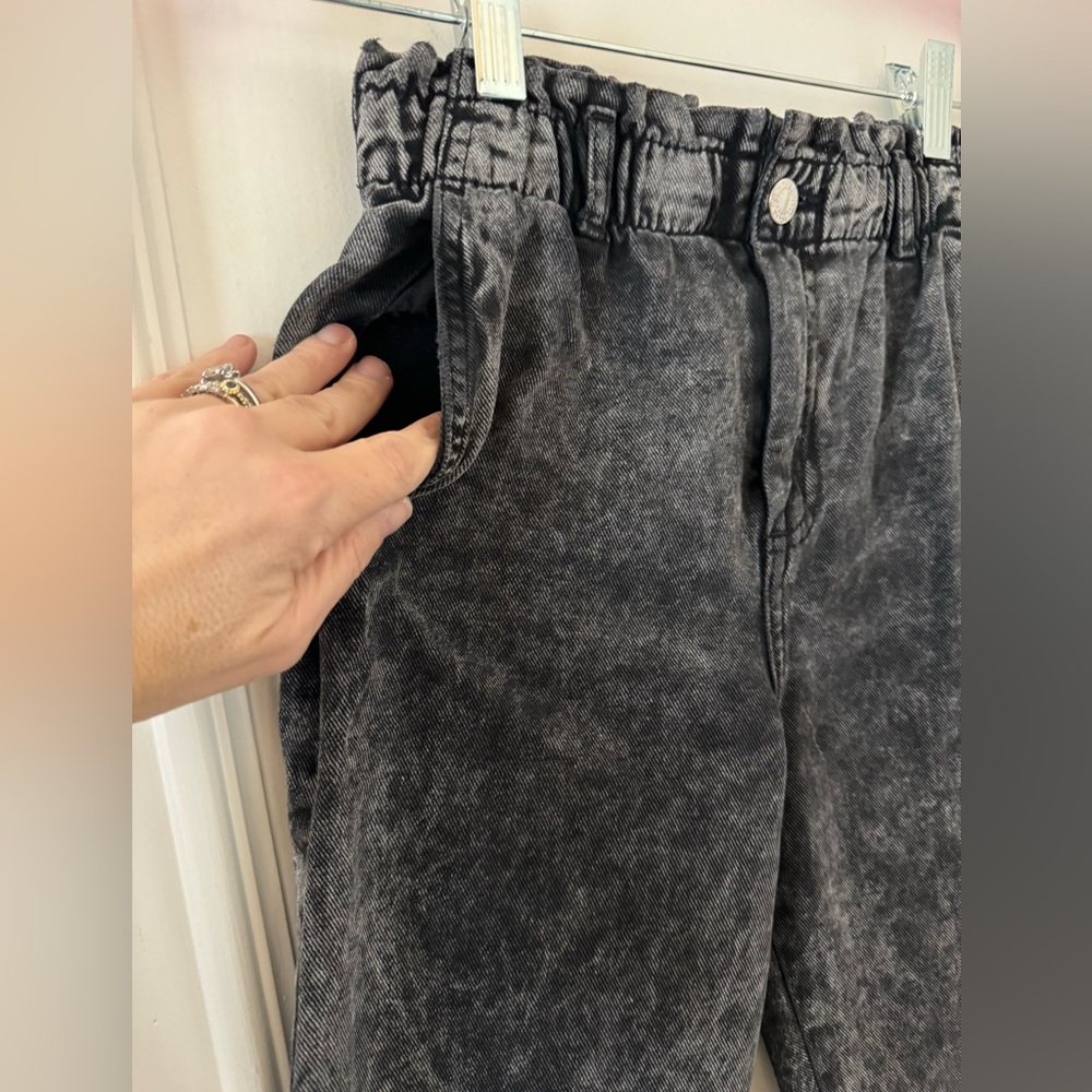 H&M girls wide leg washed black jeans with elastic waist - Picture 3 of 5